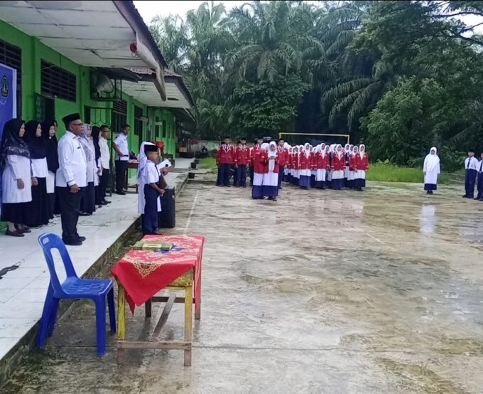 Pembukaan MATSAMA 2025, MTsN 2 Langkat menyambut seluruh siswa-siswi baru dengan hangat dan penuh semangat