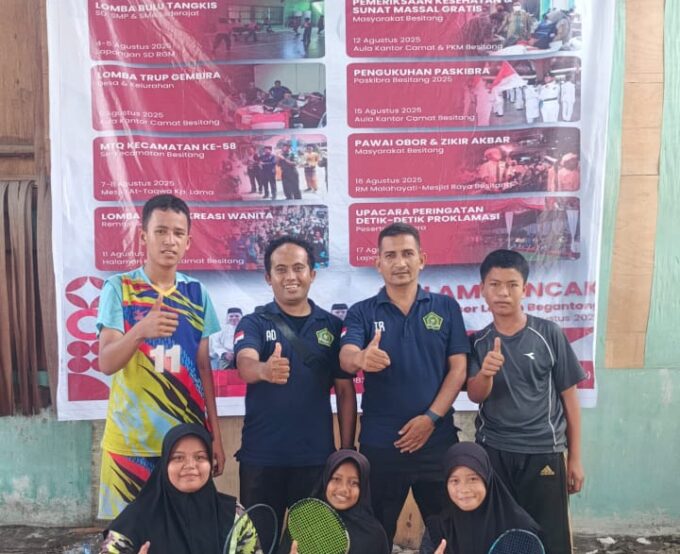 Siswa MTsN 2 Langkat Raih Juara dalam Lomba Bulu Tangkis HUT ke-80 RI Kecamatan Besitang