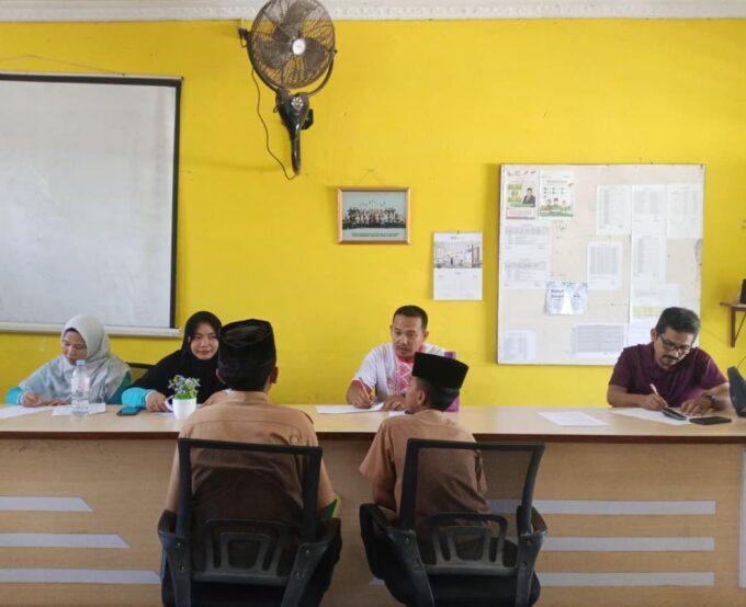 Menggali Visi dan Misi Pemimpin Masa Depan, MTsN 2 Langkat Gelar Wawancara Para Calon Ketua dan Wakil Ketua OSIM Periode 2025-2026