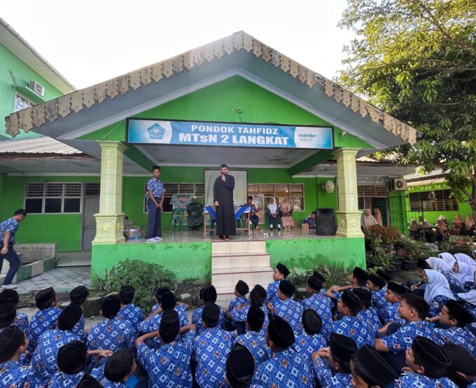 MTsN 2 Langkat Gelar Gerakan Peduli Untuk Palestina Bersama Syekh Yahia K. I Taha dan Yayasan Subuh