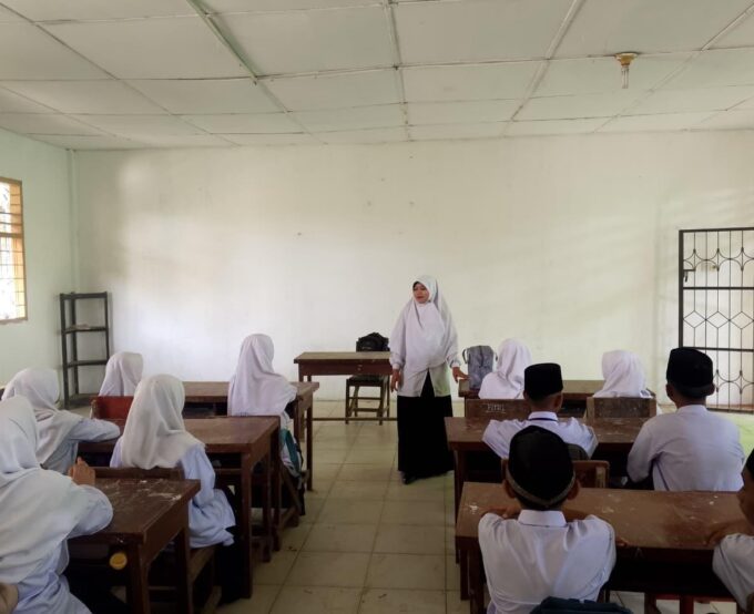 Hari Pertama Sekolah Penuh Antusias, MTsN 2 Langkat Sambut Peserta Didik Baru dan Awali Pembelajaran dengan Semangat Baru