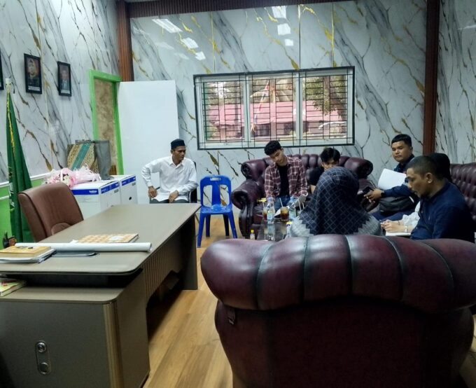 MTsN 2 Langkat Sambut Hangat Tim Sarpras Kemenag Sumatera Utara dan Nindya karya (NK) BUMN Konstruksi Indonesia Lakukan Monitoring Lingkungan Madrasah Dampak Banjir