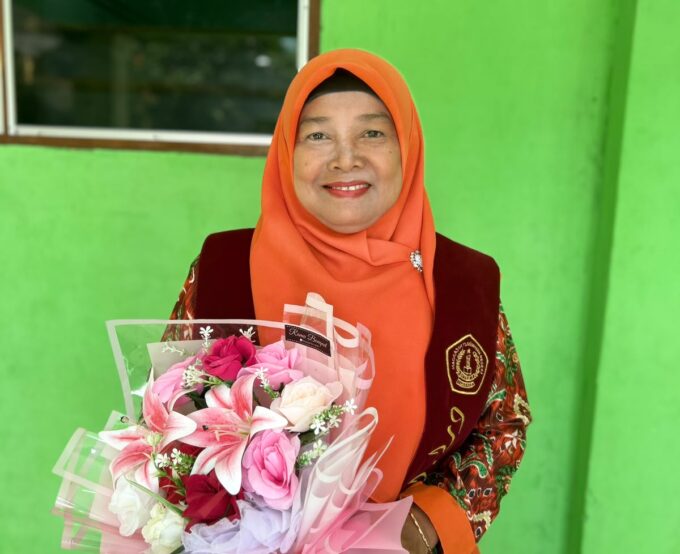 Jejak Pengabdian Takkan Terlupa, MTsN 2 Langkat Gelar Perpisahan Dengan Erlina Syafrida, S.Pd di Masa Purna Bakti