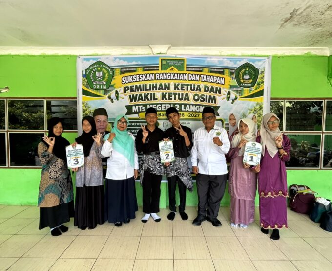 Menuju Pesta Demokrasi Siswa, Panitia Pelaksana Pemilihan Gelar Pencabutan Nomor Urut Calon Ketua dan Wakil Ketua OSIM MTsN 2 Langkat Periode 2026–2027
